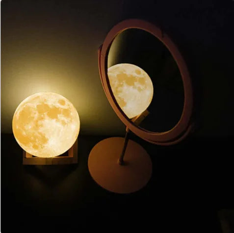 NeoVia´s Moon Lamp
